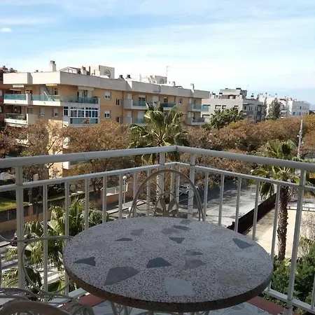 Apartment R&g Center *